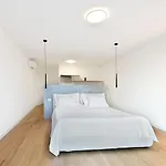Casa Mano Mk Roial