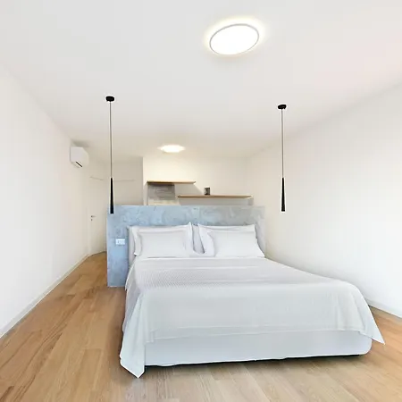 Casa Mano Mk By Istrialux Jural